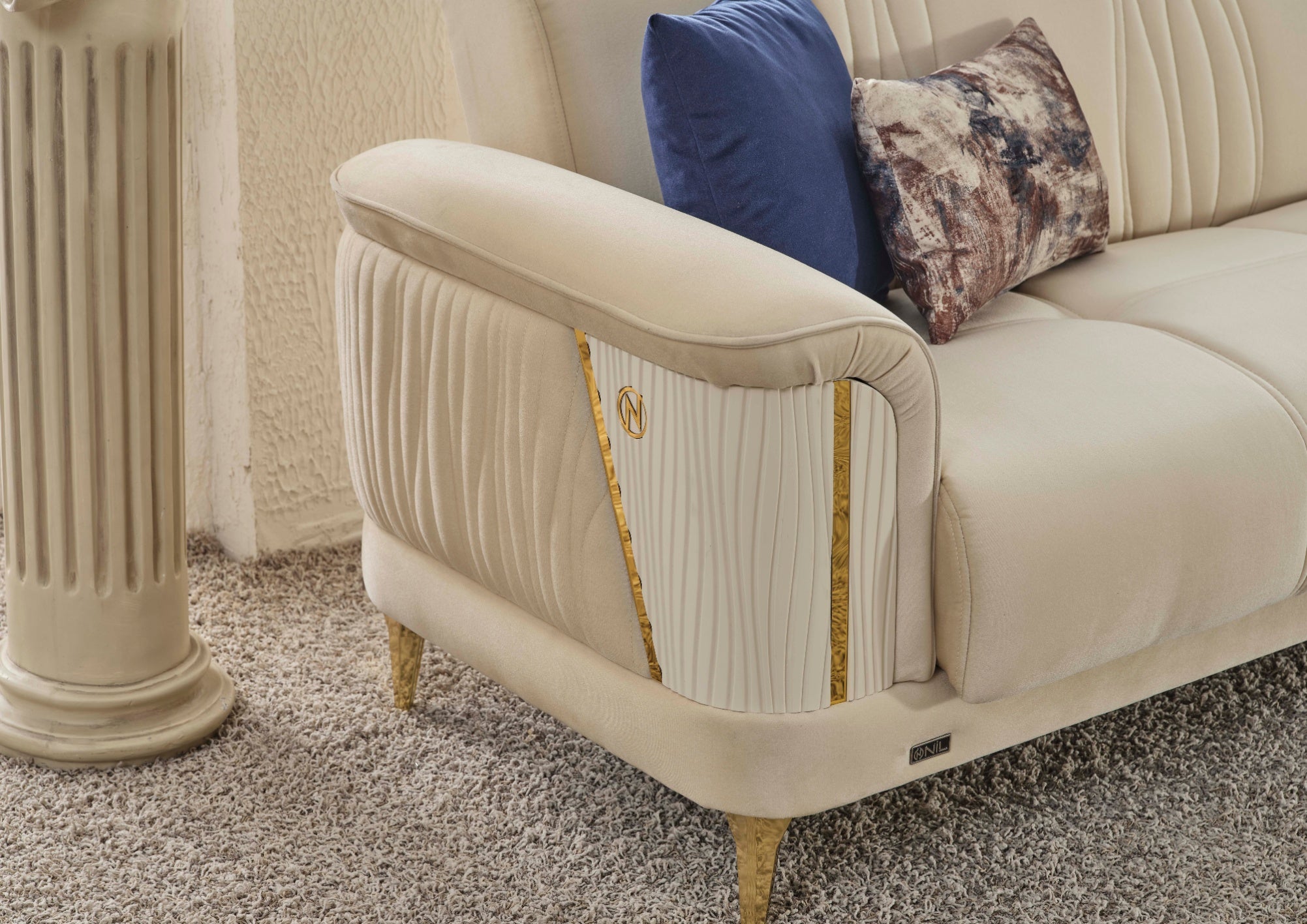 NEVADA Sofagarnitur mit Gold- oder Silberdetails