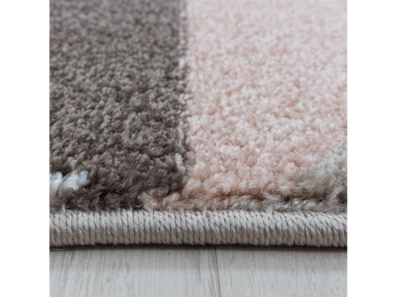 Wohnzimmerteppich Kurzflor Teppich Design Zipcode Dreieck Trapez Rose