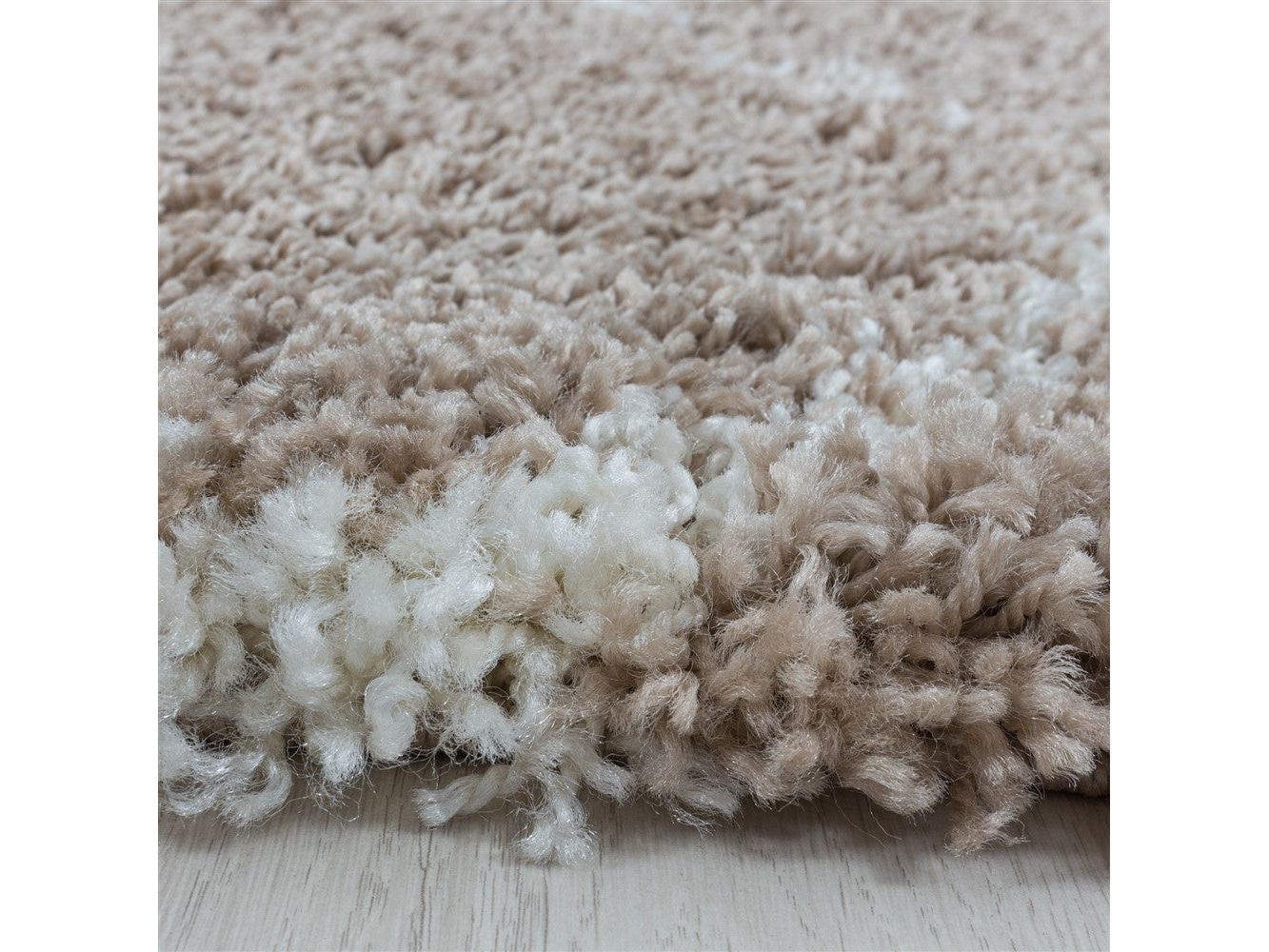 Wohnzimmerteppich Design Hochflor Teppich Muster Kachel Tile Jacquard Beige