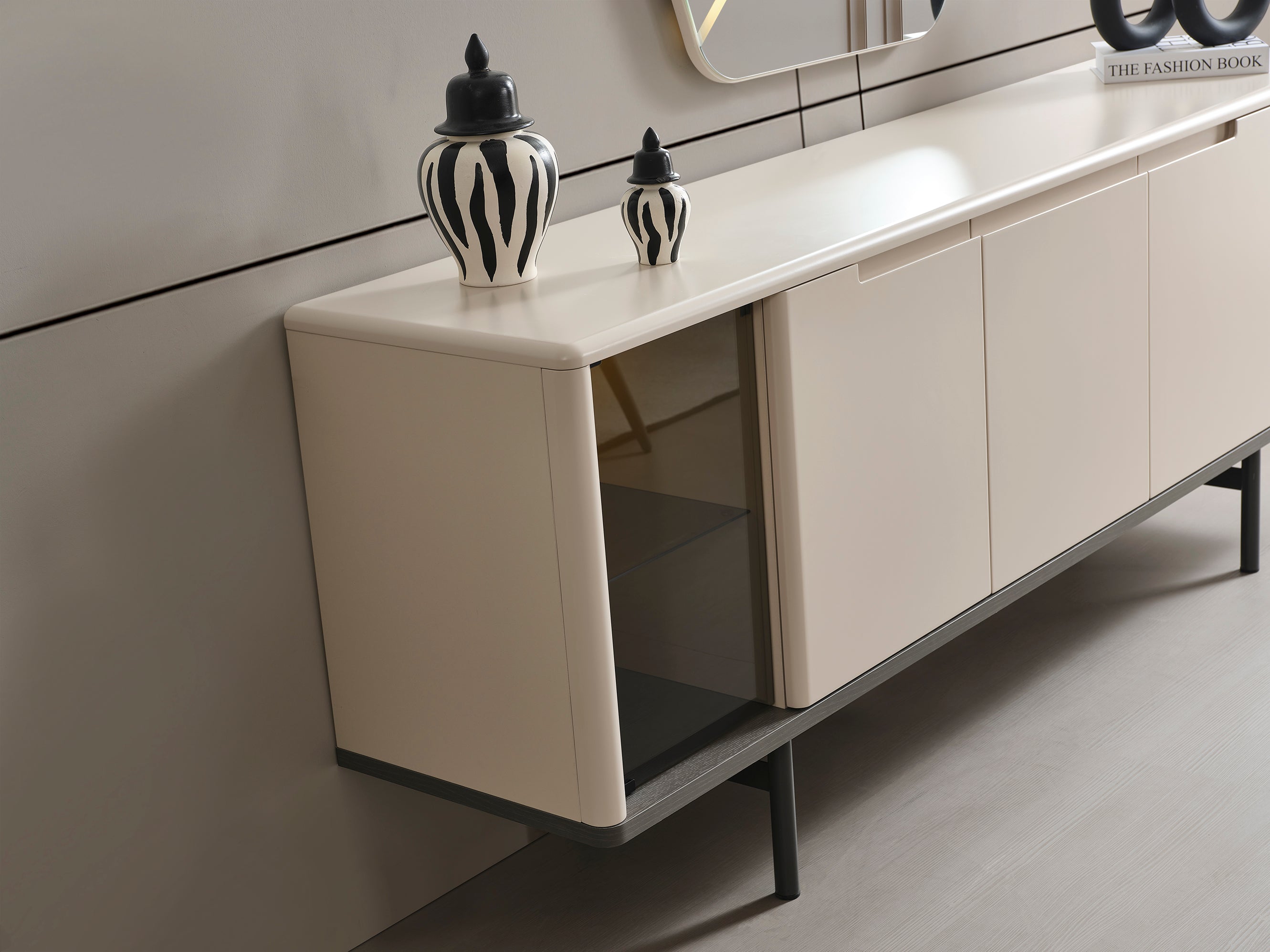 Stella Sideboard mit Spiegel