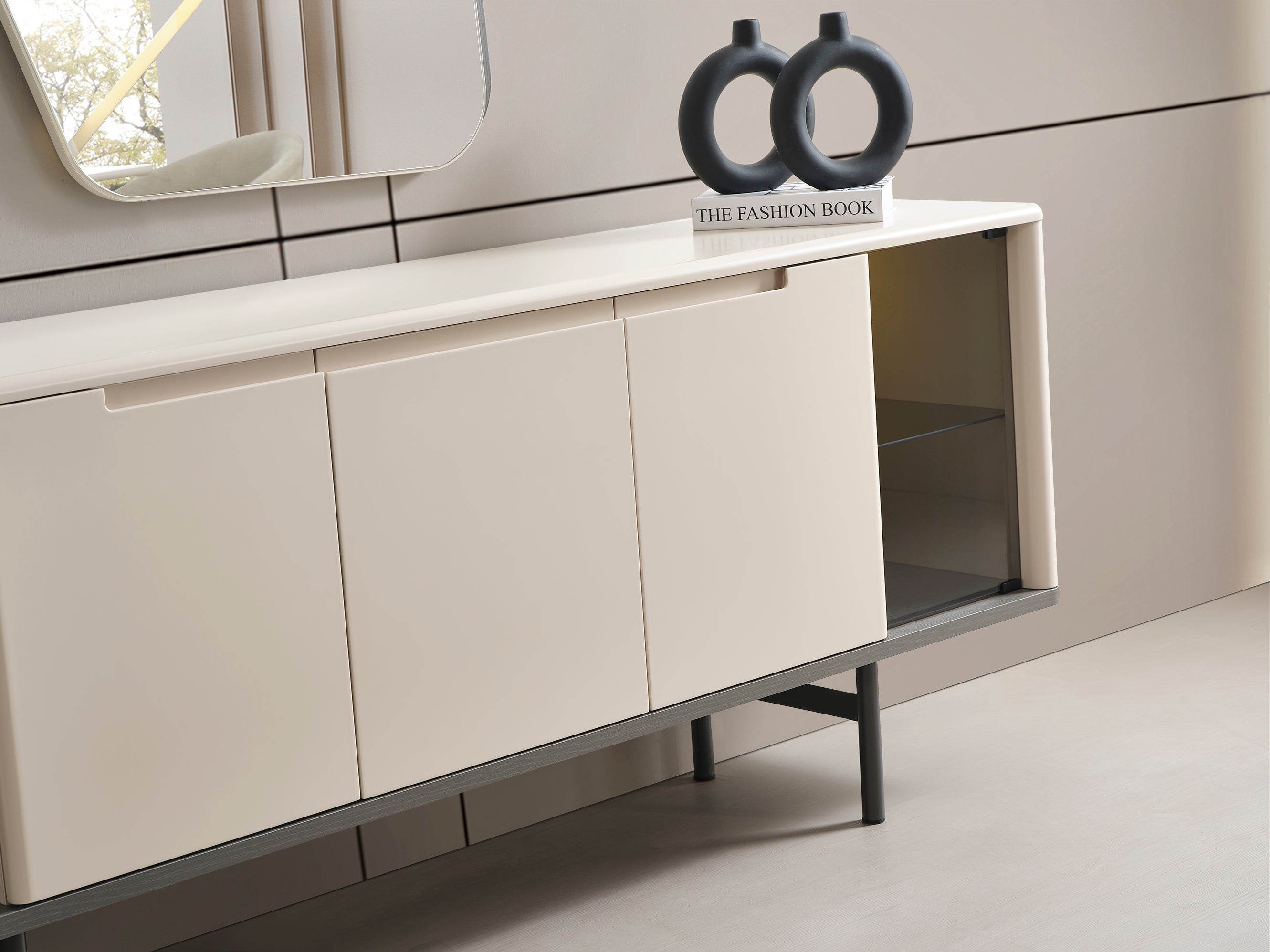 Stella Sideboard mit Spiegel