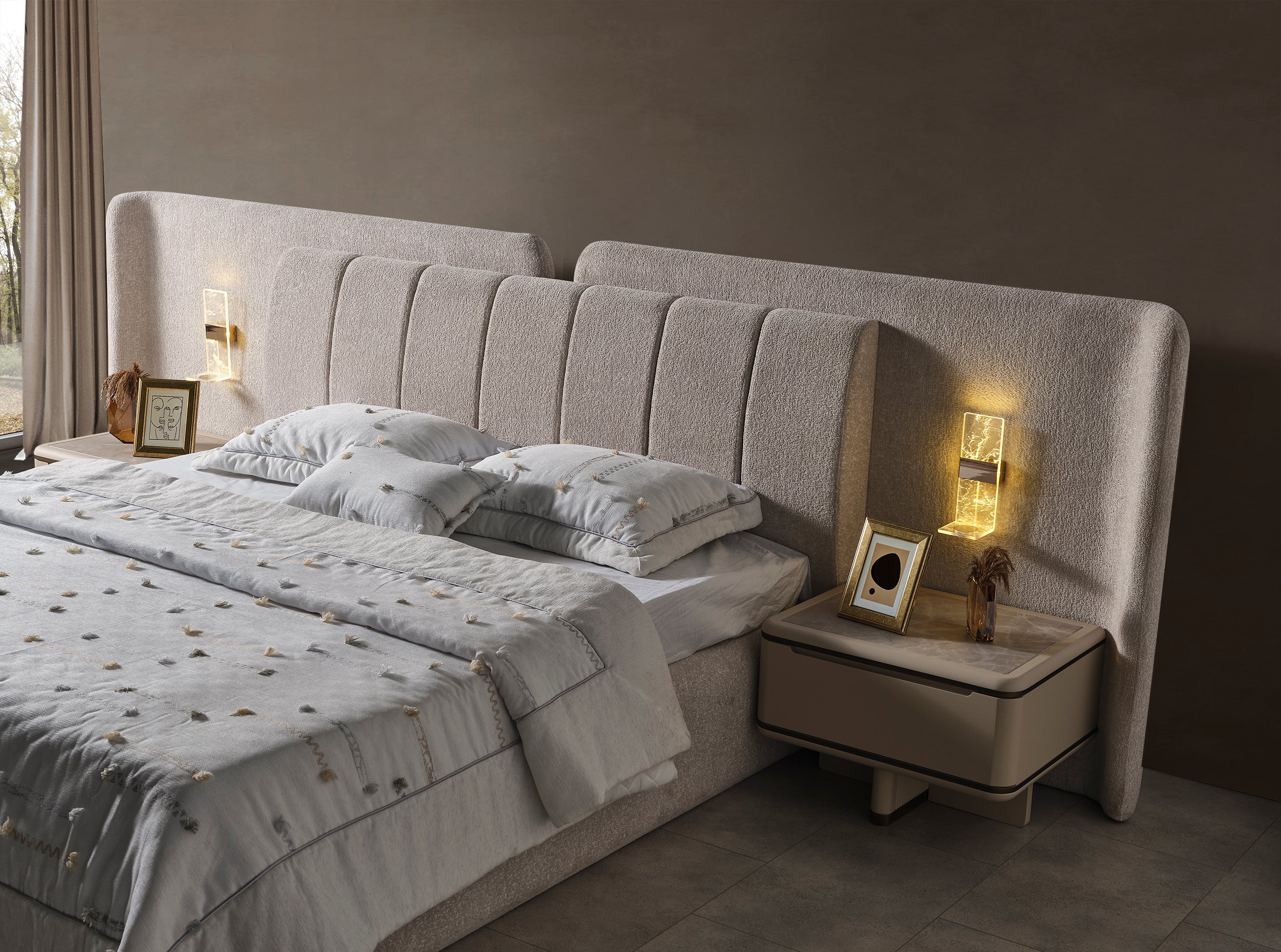DOLUNAY Bedroom Set