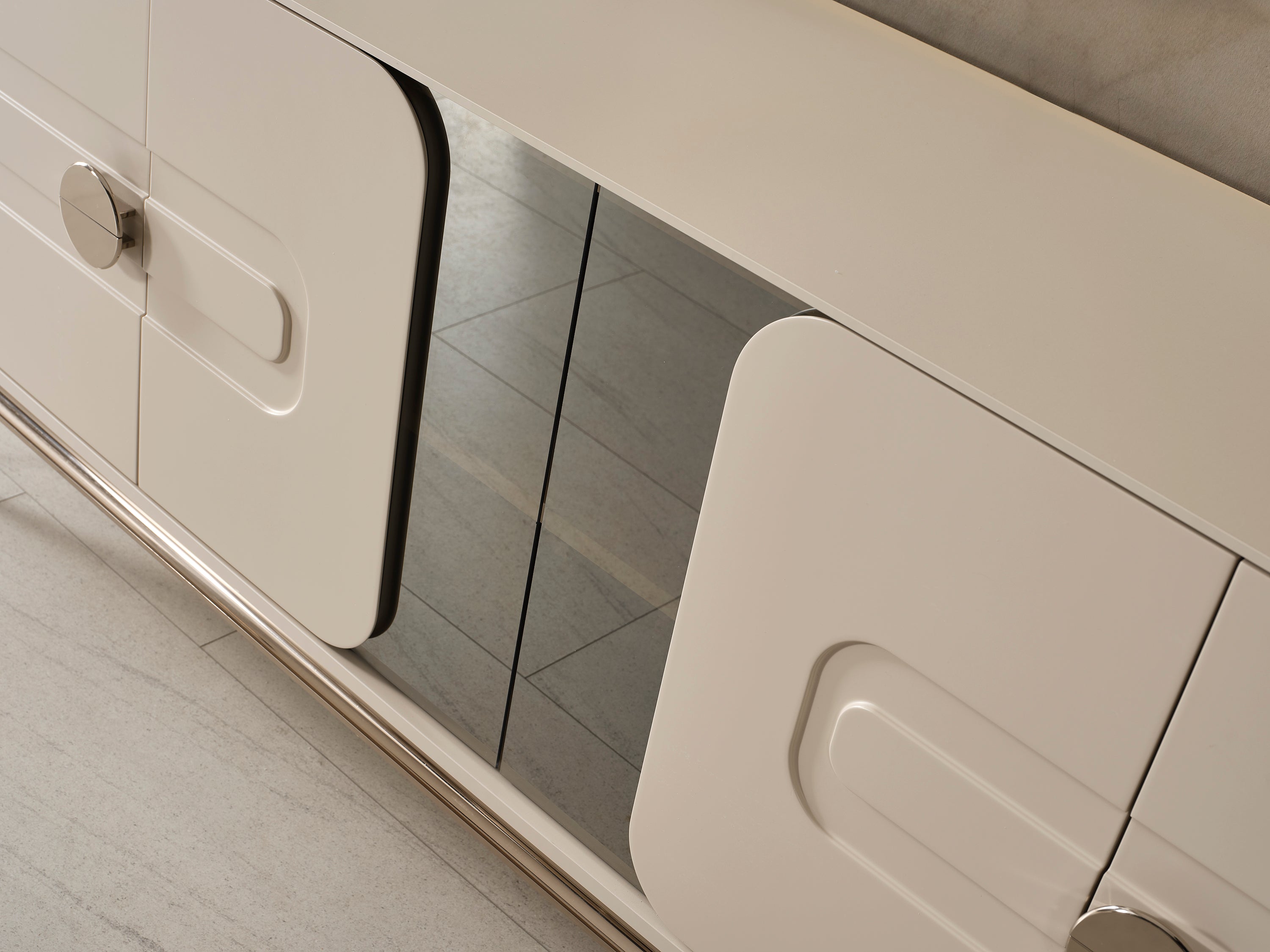 Senna Sideboard mit Spiegel
